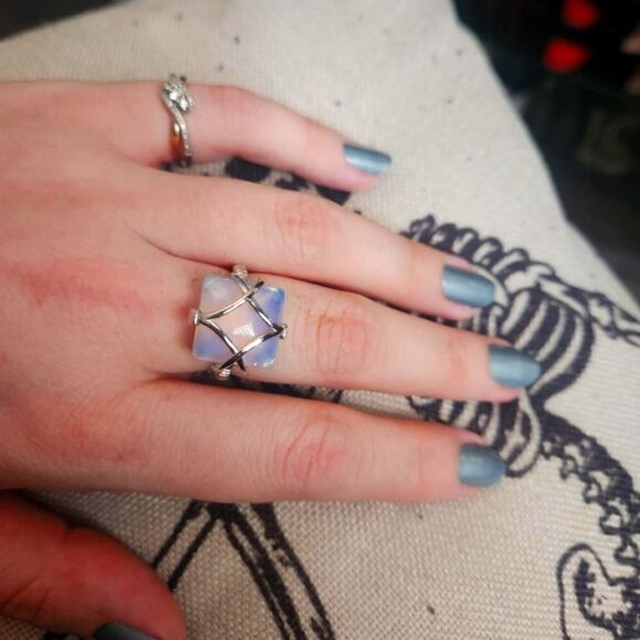 Square Lab Opal Ring for Women, Creative Grid Design - Picture 4 of 9